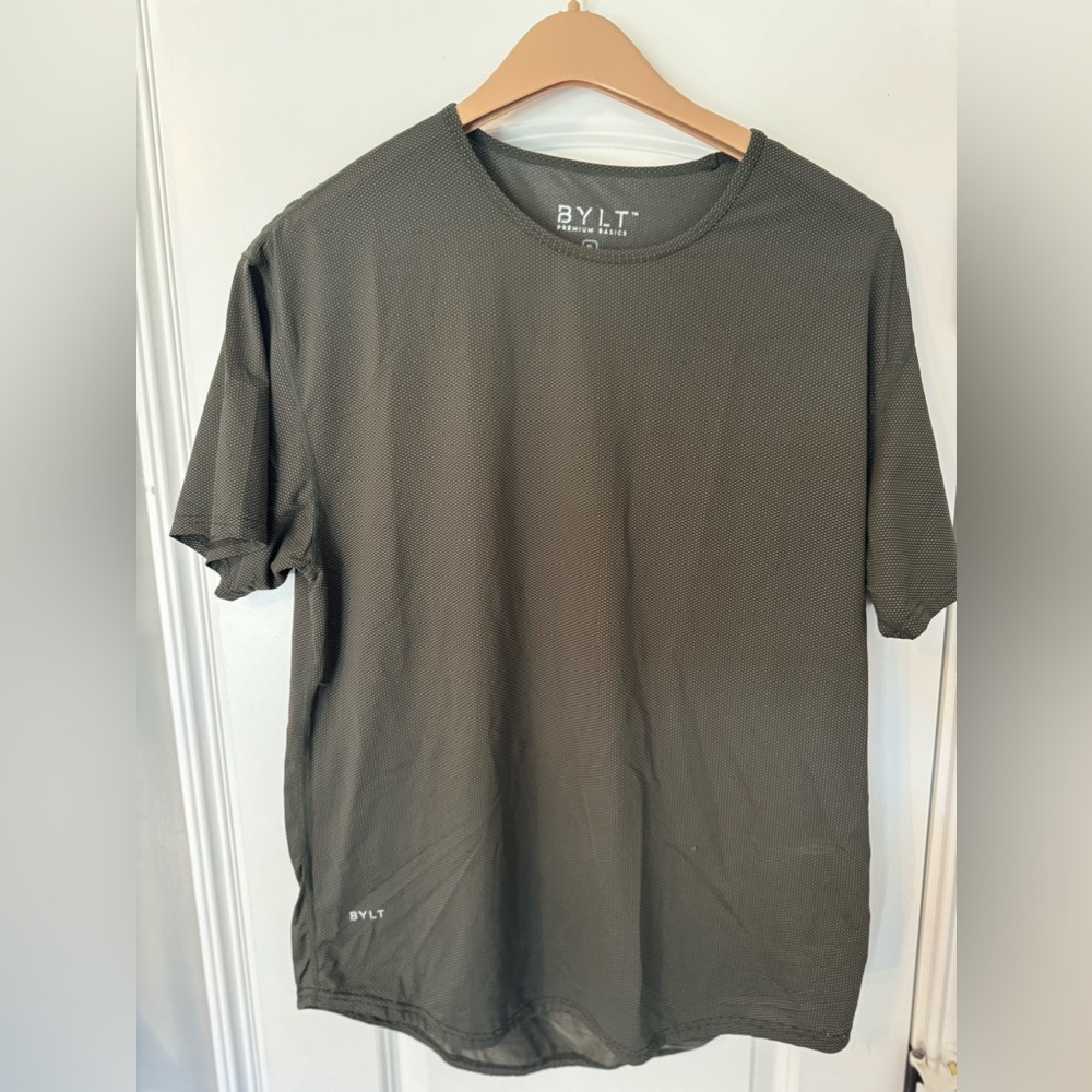 Bylt Basics Pulse workout shirt